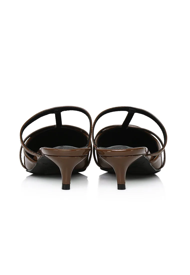 Allison Pointed Toe Kitten Heels (Brown)