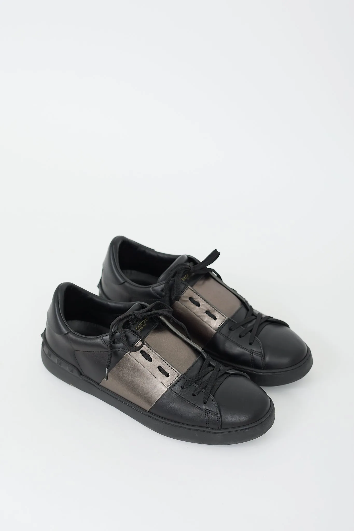 Black & Silver Open Rockstud Sneaker
