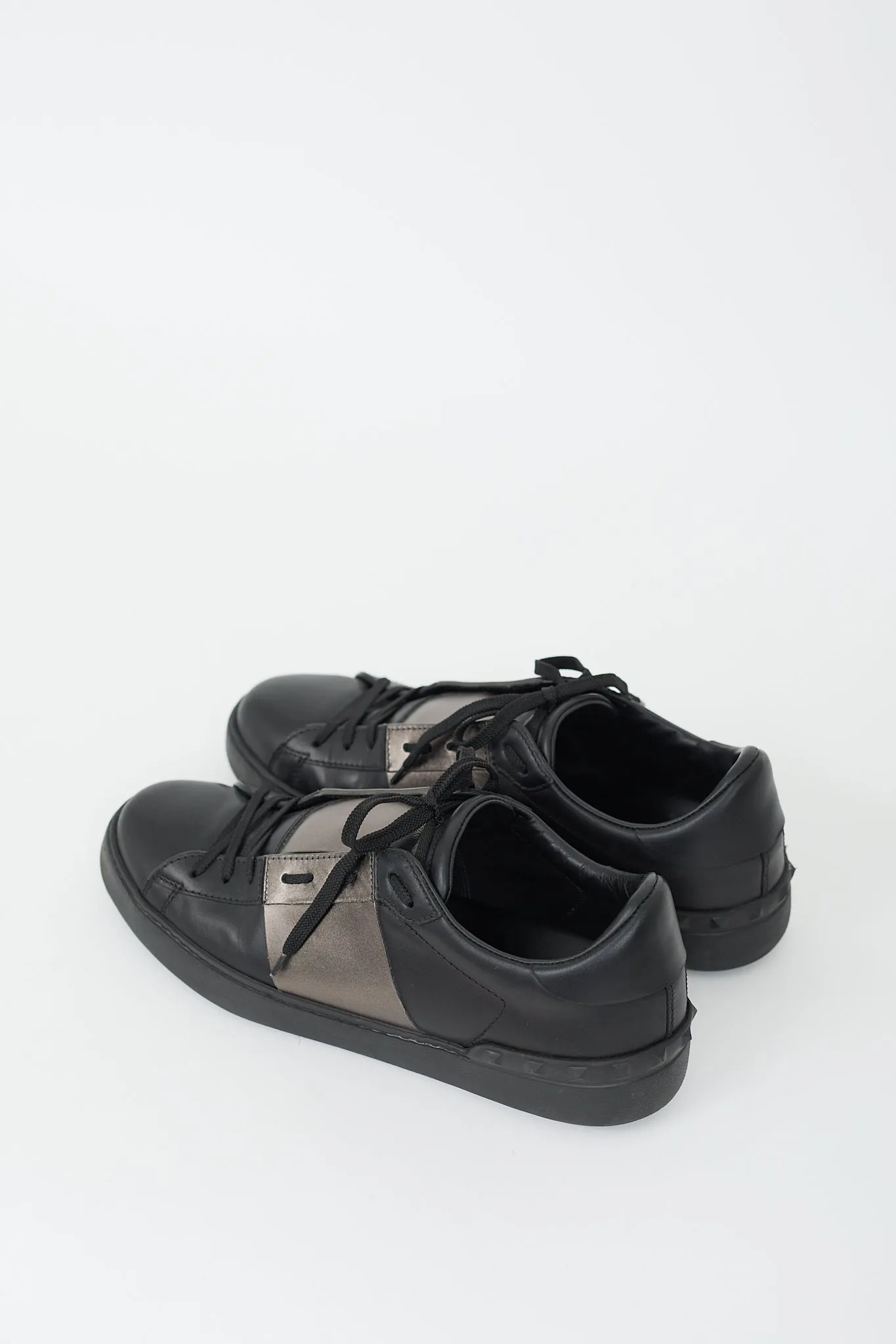 Black & Silver Open Rockstud Sneaker