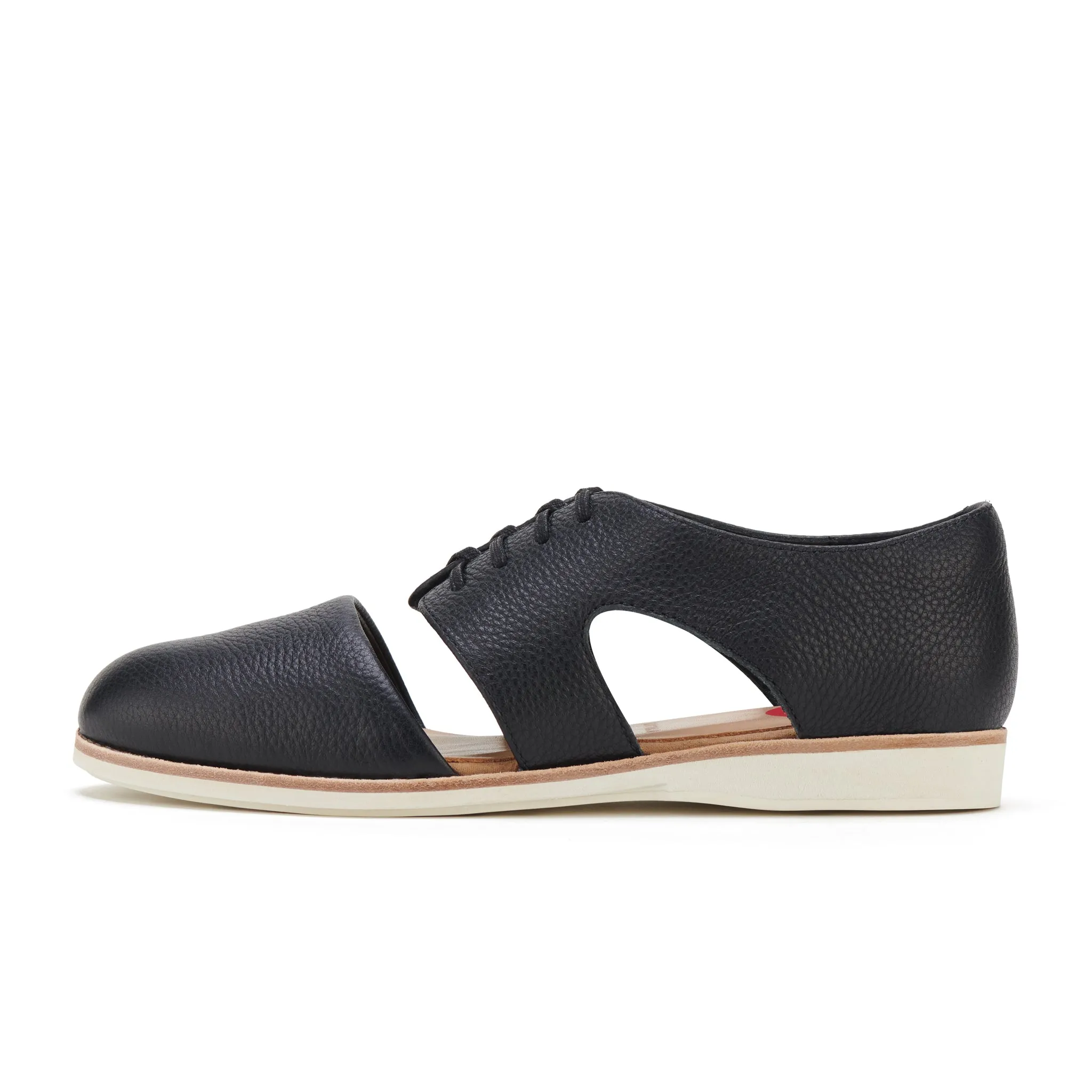 Derby Cutout Black