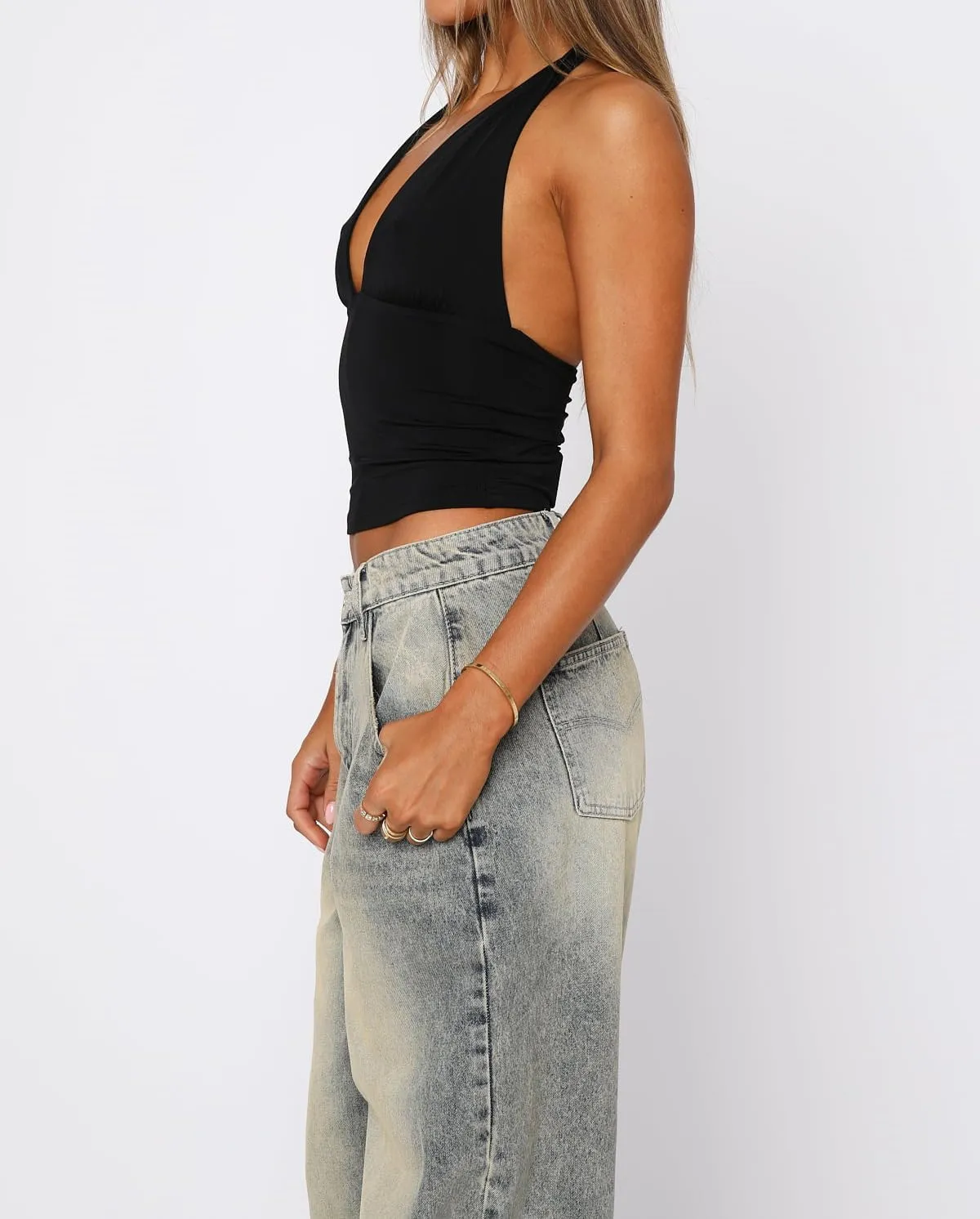 ForeFair Women Sexy Halter Deep V Neck Backless Crop Tank Top Open Back Sleeveless Slim Fit Y2k Summer Tops